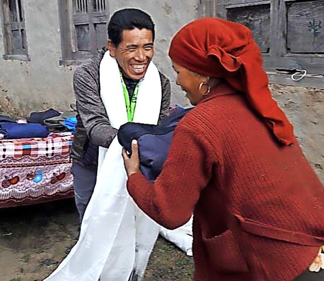 Winterkleidung aus hlingen-Birkendorf...dorfbewohner in Nepal verteilt werden.  | Foto:  