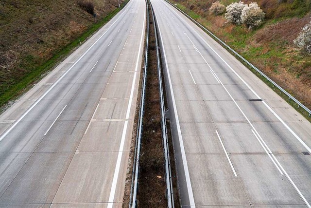 Von Grndonnerstag bis Ostermintag soll es ruhig werden im Land (Symbolbild).  | Foto: Robert Michael (dpa)