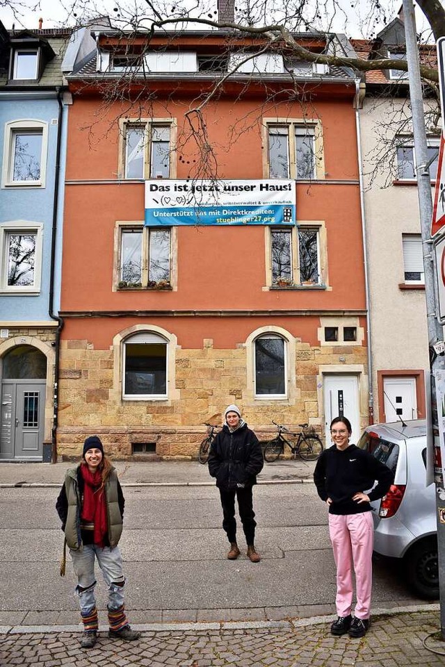 Meike Bischoff, Hanna Schweizer und An...die Projekte des Mietshusersyndikats.  | Foto: Thomas Kunz