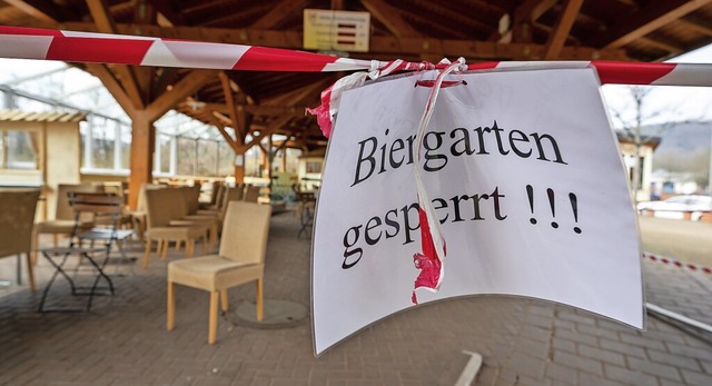 Noch ist der Biergarten der Abtei-Brau... dem Bundesland wieder ffnen drfen.   | Foto: Harald Tittel (dpa)