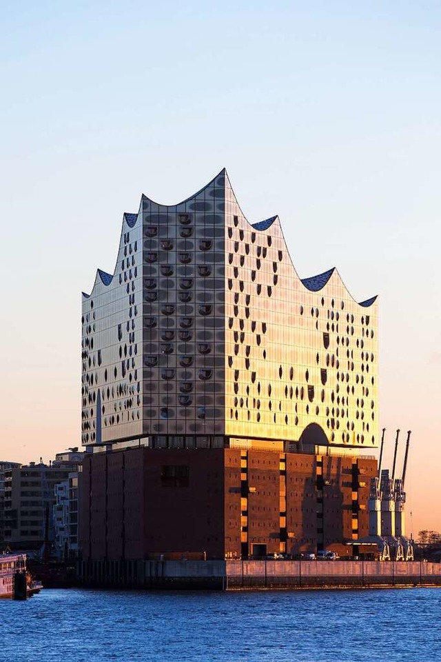 Die Elbphilharmonie: Aus Missmut und V...ng wurden Neugierde und gute Laune.Aus  | Foto: Christian Charisius