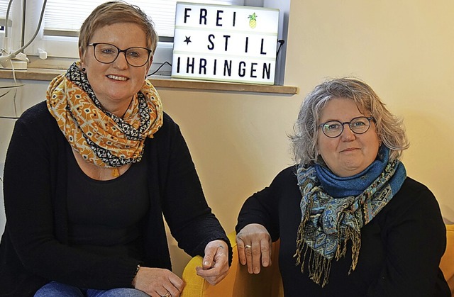 Dorit Siegel (rechts) und Nicole Hellw...Kinder, Jugendliche und Erwachsene an.  | Foto: Kai Kricheldorff