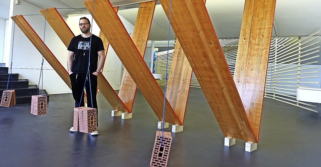 Auf die Rume zugeschnittene Installat...Laufenburger Rehmann Museum aufgebaut.  | Foto: Roswitha Frey