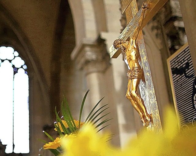 An Ostern bleiben wohl viele  Kirchen geschlossen.  | Foto: Ronny Hartmann (dpa)