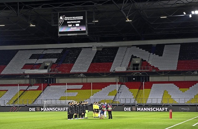 Die Mannschaft soll ein Team sein &#82...DFB dagegen sind heillos zerstritten.   | Foto: Federico Gambarini (dpa)