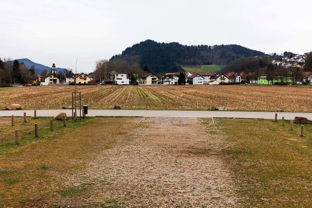 Fr das Gebiet zwischen Sportplatz und...echts) und  Kirche St. Josef (links).   | Foto: Gabriele Zahn