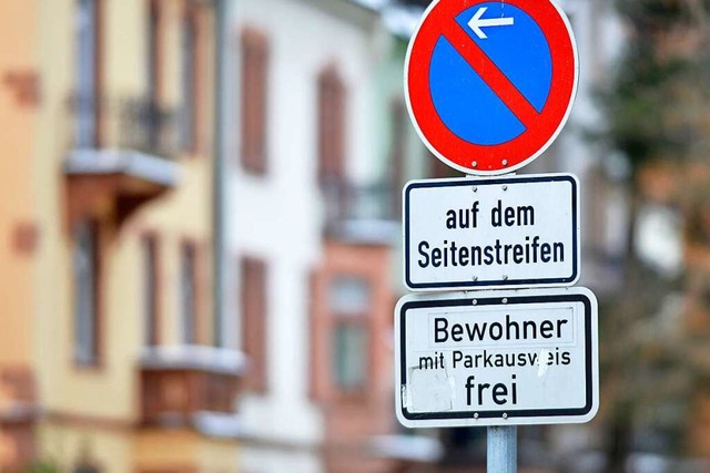 Das Bewohnerparken wird bald deutlich teurer.  | Foto: Michael Bamberger