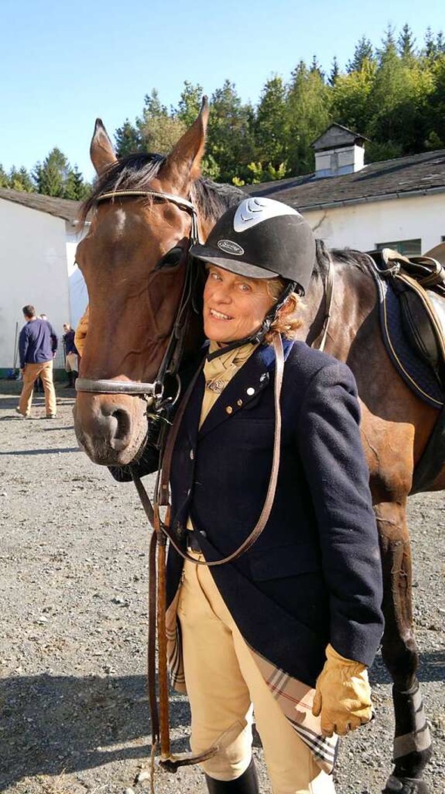 Christine Heipertz-Hengst reitet seit ...erin, heute bevorzugt sie Jagdreiten.   | Foto: privat