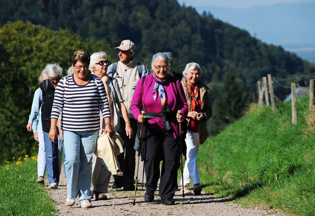Gemeinsam wandern und dann schn einke... diese Idee hlt die Gruppe zusammen.   | Foto: Patrick Seeger