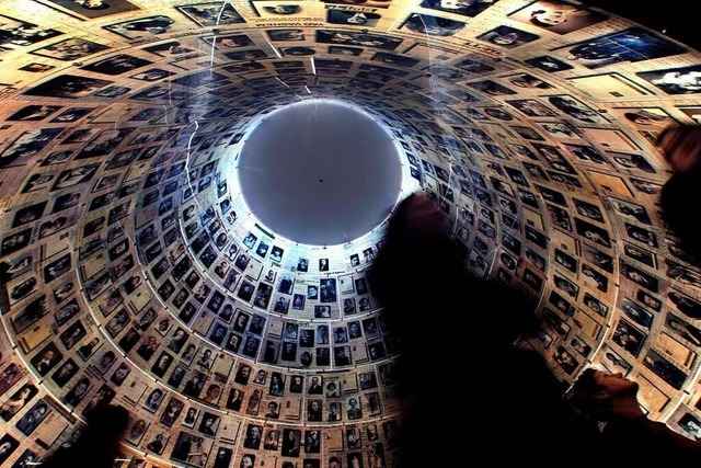 Die Halle der Namen ist das Zentrum de...W�nden der konischen Halle angebracht.  | Foto: A2800 epa HOLLANDER