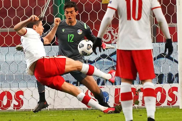 Lewandowski fllt aus.  | Foto: JANEK SKARZYNSKI (AFP)