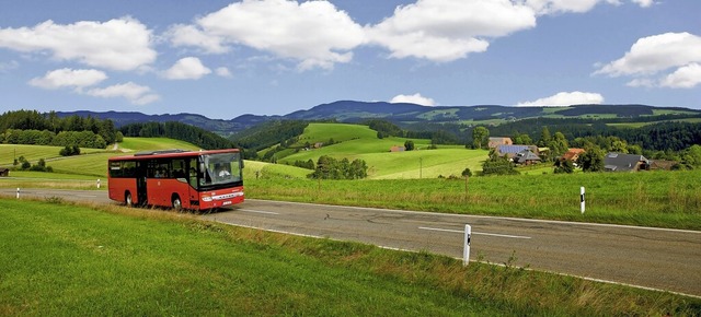 Bei den roten SBG-Bussen kann man mit ...ernachtungsgste in Waldshut-Tiengen.   | Foto: Mesenholl/Schwarzwald Tourismus