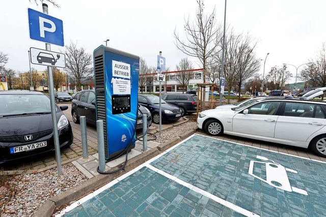 Die Ladesule bei Aldi an der Basler Strae soll noch im April ans Netz gehen.  | Foto: Ingo Schneider