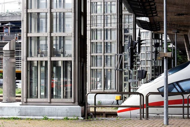 Ob die Aufzge an der Stadtbahnbrcke ...sst sich nun im Internet feststellen.  | Foto: Thomas Kunz