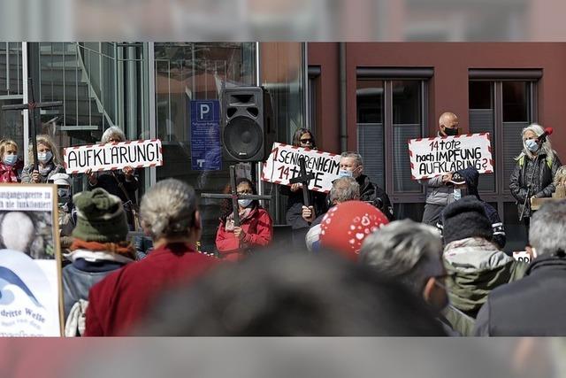 Protest von Impfgegnern in Neuenburg
