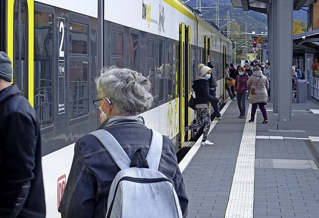 Die Fokussierung aller Buslinien auf d...ht man im Rat als Verschlechterung an.  | Foto: Markus Donner