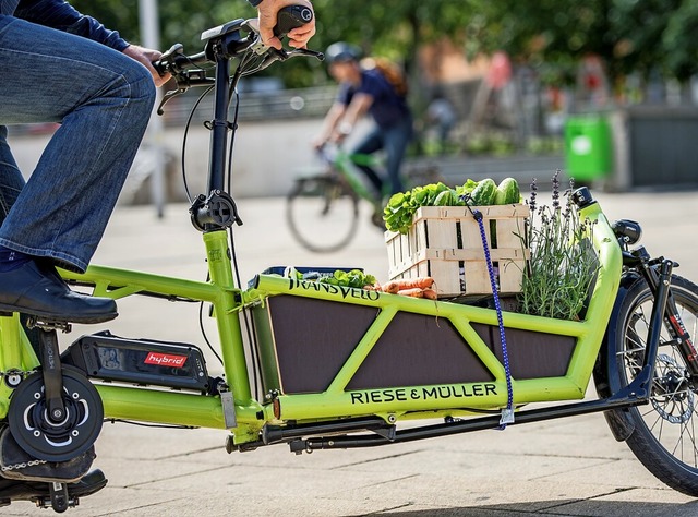 Das Lastenrad ist fr den Einkauf in der Stadt gut geeignet.   | Foto: Wolfram Kastl