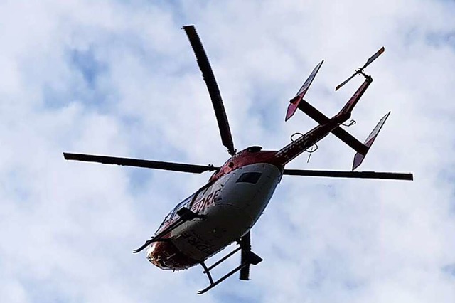 Ein schwerverletzter 16-Jhriger wurde...schrauber in ein Krankenhaus geflogen.  | Foto: Sebastian Wolfrum