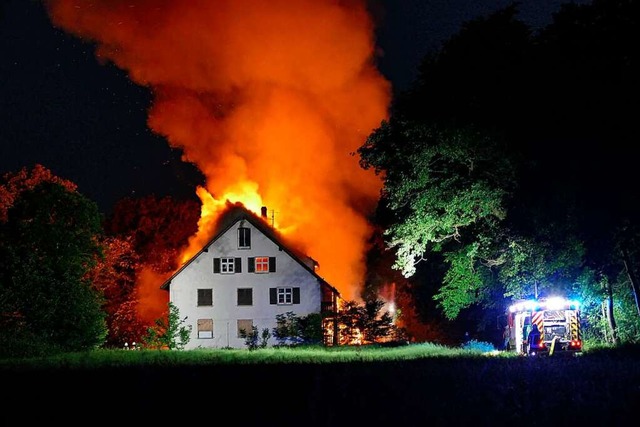 Im Mai 2020 brannte das landwirtschaftliche Anwesen ab.  | Foto: Ulrich Senf