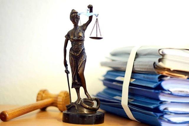 Gericht stuft schizophrene Frau als schuldunfähig ein und setzt Strafe zur Bewährung aus