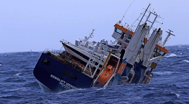   | Foto: Coast Guard Ship Sortland (dpa)