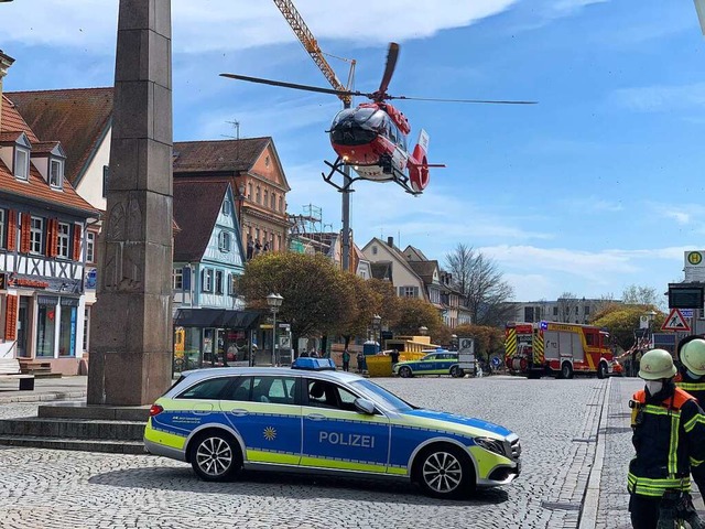 Der Rettungshubschrauber landete am Freitag in der Offenburger Innenstadt.  | Foto: Helmut Seller
