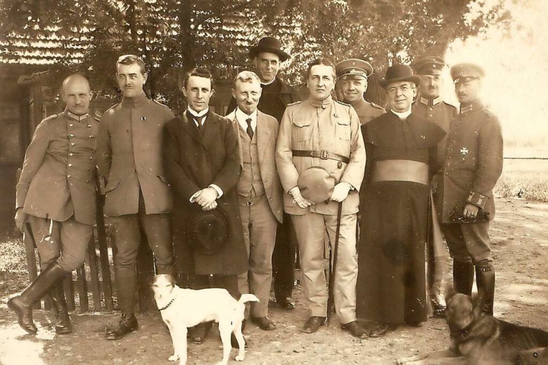 Lorenz Werthmann (Dritter von rechts) ...s Interesse an den eroberten Gebieten.  | Foto: Archiv des Deutschen Caritasverbandes