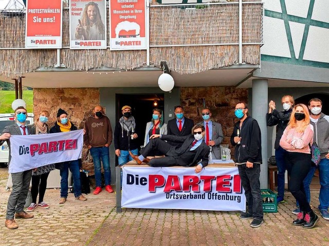 Querliegen statt querdenken: Die Parte...aten im Wahlkreis Offenburg nominiert.  | Foto: Die Partei