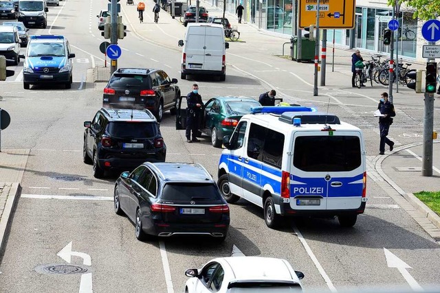 Ein Unfall an der Kreuzung Bismarckall...auf der viel befahrenen Verkehrsachse.  | Foto: Ingo Schneider