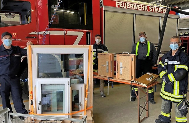 Erste Trainingseinheit mit dem eigens ...ffler und Patrick Thanner (von links)  | Foto: Feuerwehr Stuafen