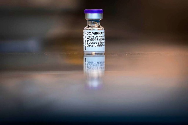 Hei begehrt: Impfstoff von Pfizer/Biontech  | Foto: LOIC VENANCE (AFP)