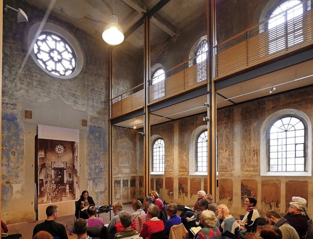 Eine Veranstaltung (vor Corona) in der ehemaligen Synagoge in Kippenheim   | Foto: Tilmann Krieg