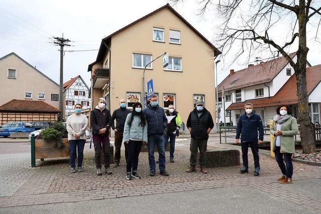 Storchenpaar in Zunsweier: Hartnckige Nestbauer drfen bleiben