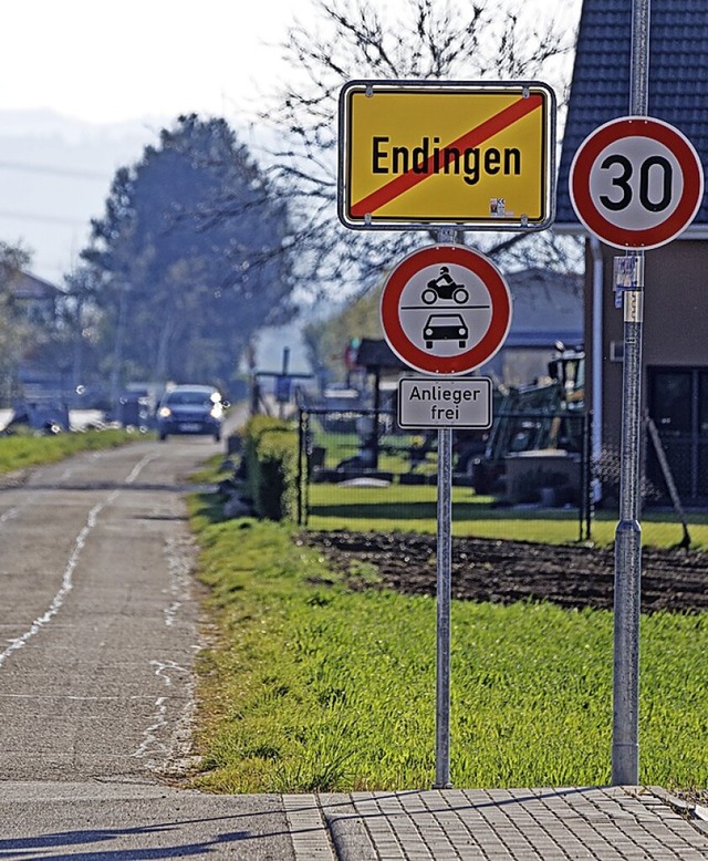 Anlieger frei: Anwohner der Wilhelms- ...erkehrsteilnehmer nicht daran halten.   | Foto: Martin Wendel