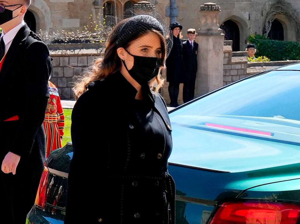 Prinzessin Eugenie trifft vor der St.-Georgs-Kapelle ein.