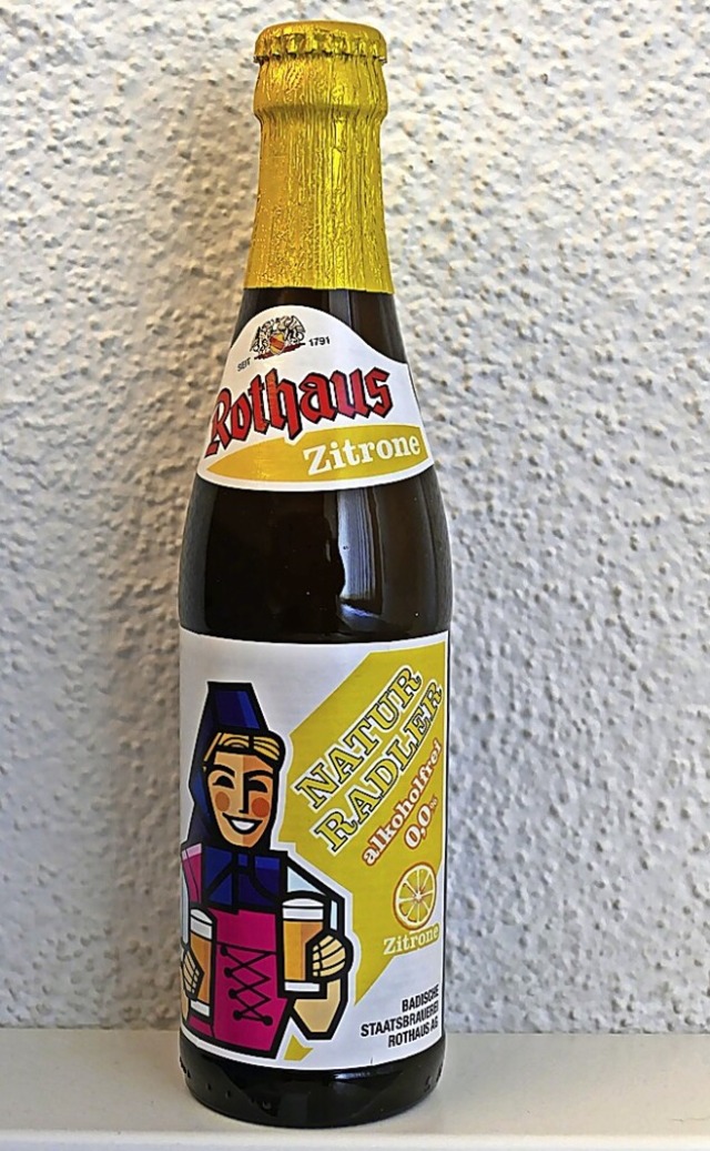 Im Mai kommt das neue alkoholfreie Rothaus Natur Radler auf den Markt.   | Foto: Juliane Khnemund