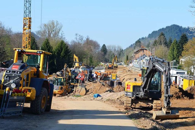 Schon lange war absehbar, dass der Kre...v an der Fertigstellung des Bahnhofs.   | Foto: Nikolaus Bayer