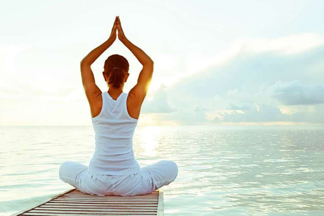 8 Yoga-�bungen f�r's Homeoffice,