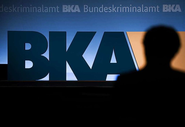 Die Vorwrfe gegen Beamte des BKA wiegen schwer.  | Foto: Arne Dedert (dpa)