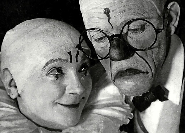 Karl Valentin (rechts) mit seiner Bhnenpartnerin Liesl Karlstadt  | Foto: imago stock&people via www.imago-images.de