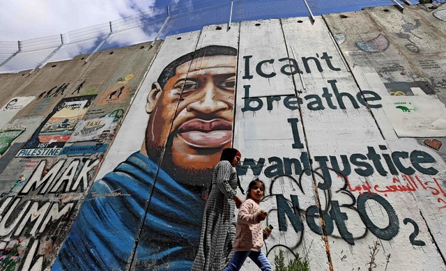 Der bei einem Polizeieinsatz gettete ...Ikone der Black-Lives-Matter-Proteste.  | Foto: EMMANUEL DUNAND (AFP)