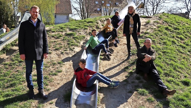 Elvira Rder und Thomas Stein (beide r... &#8222;Zum Lger&#8220; am Dorfbach.   | Foto: Christine Weirich