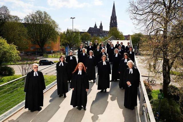 Pfarrerinnen feiern 50 Jahre Frauenordination