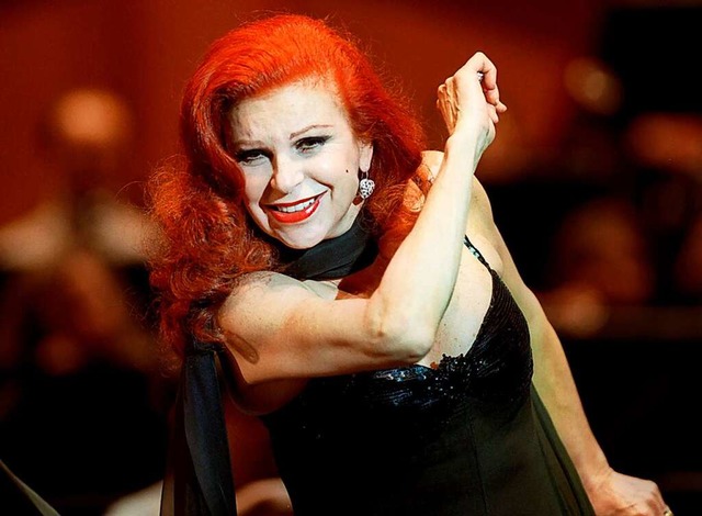 Milva bei den Proben zum Kurt-Weill-Festival in Dessau im Jahr 2000.  | Foto: Wolfgang Kluge (dpa)