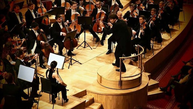 Michael Gttler dirigiert am 10. April...Sinfonieorchester Tatarstans in Kasan.  | Foto: Michael Gttler