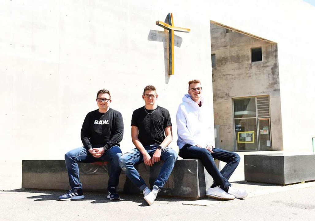 Felix Sumbert, Luis Haber und Felix La...ria Magdalena im Stadtteil  Rieselfeld  | Foto: Rita Eggstein