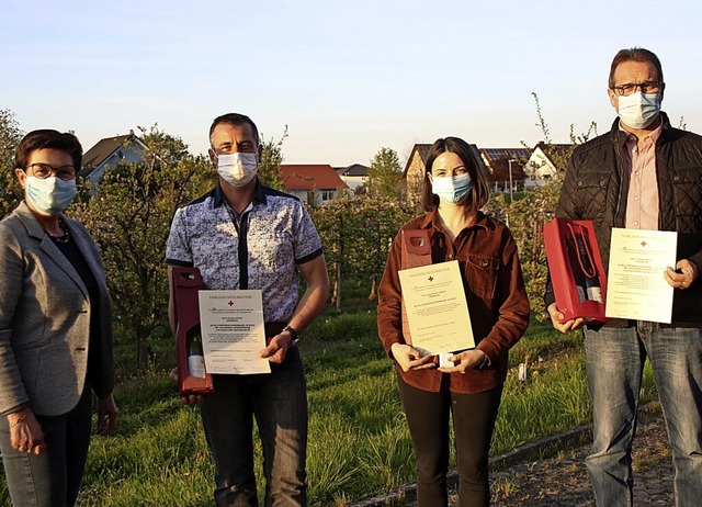 Ortsvorsteherin Brbel Willmann (von l...h, Jana Schillinger und Thomas Bickel.  | Foto: Christiane Franz