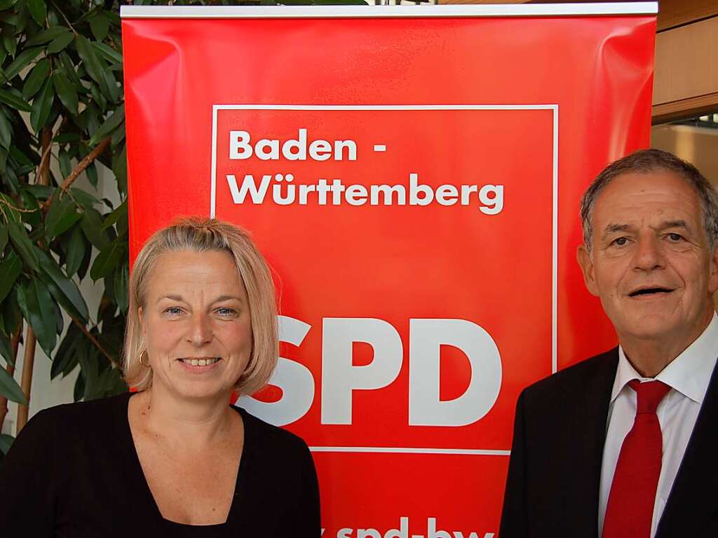 Wollen es noch mal wissen: Rainer Stickelberger (59) und seine Zweitkandidatin Christiane Cyperrek (47) aus Lrrach. So lautete Im Oktober 2010 die Bildunterschrift zur Nominierungsversammlung.