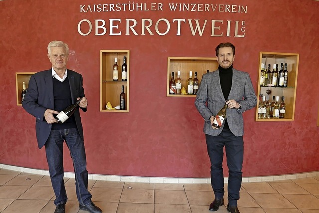 Roland Leininger (links) will die  Ges...rung bald an Jonathan Schfer abgeben.  | Foto: Zink