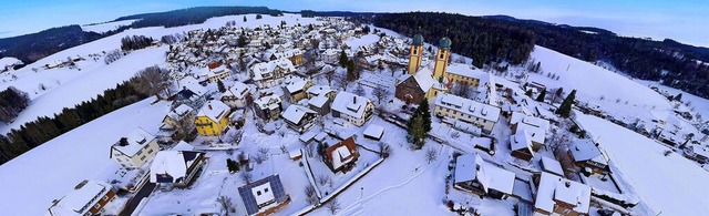 Ungewhnlicher Blick aufs winterliche ...jetzt im Frhjahr noch einmal gemacht.  | Foto: Achim Mende